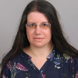 Вера Радева  (Член на екипа)